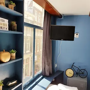 Bed & Breakfast Urban Vibes