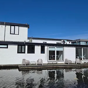 Bed & Breakfast Houseboat The New - Nieuwe Amsterdam